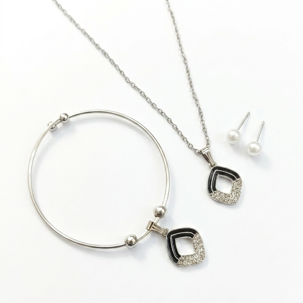Urthn Silver Plated Chain Pendant Earrings And Bracelet Jewellery Combo Set (Set of 6)