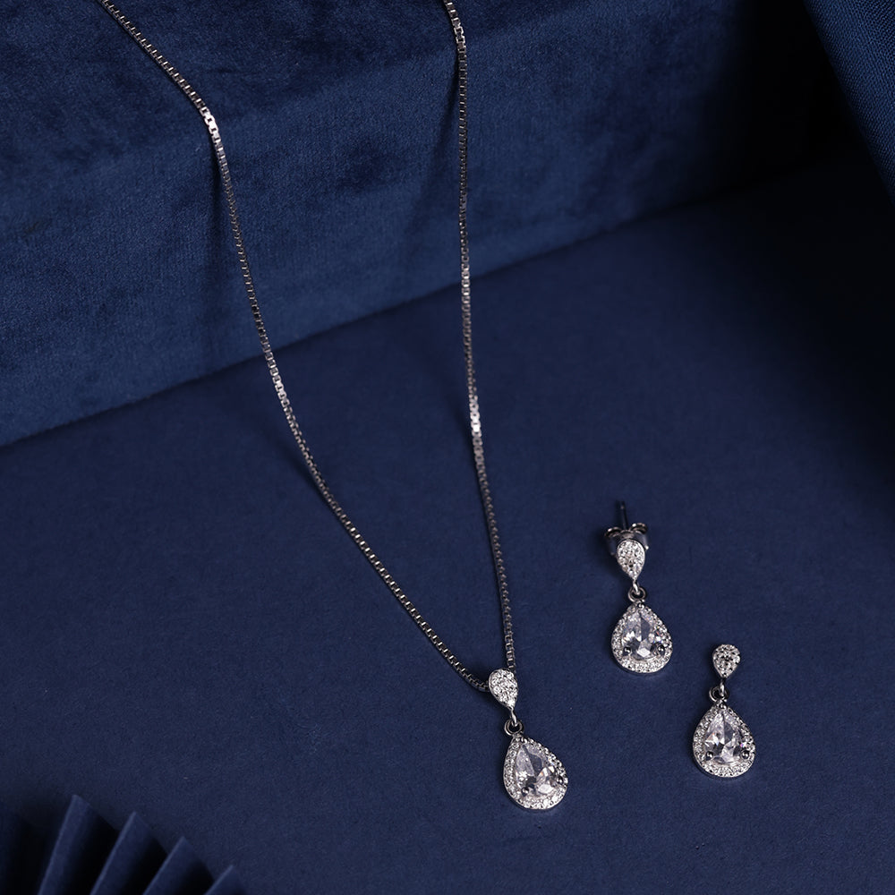 AllWell Jewellery Sparkling Crystal Bloom 925 Sterling Silver Necklace Set