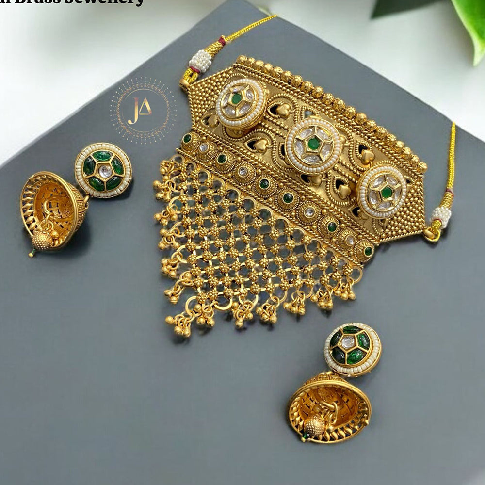 Neetu Art Gold Plated Pota Stone And Beads Choker Necklace Set