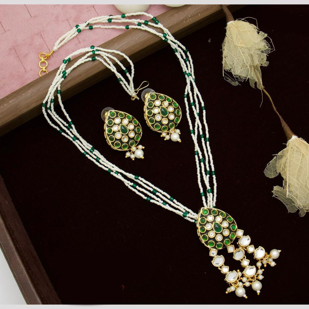 Manisha Jewellery Royal Charm Kundan and Pearl Necklace Set