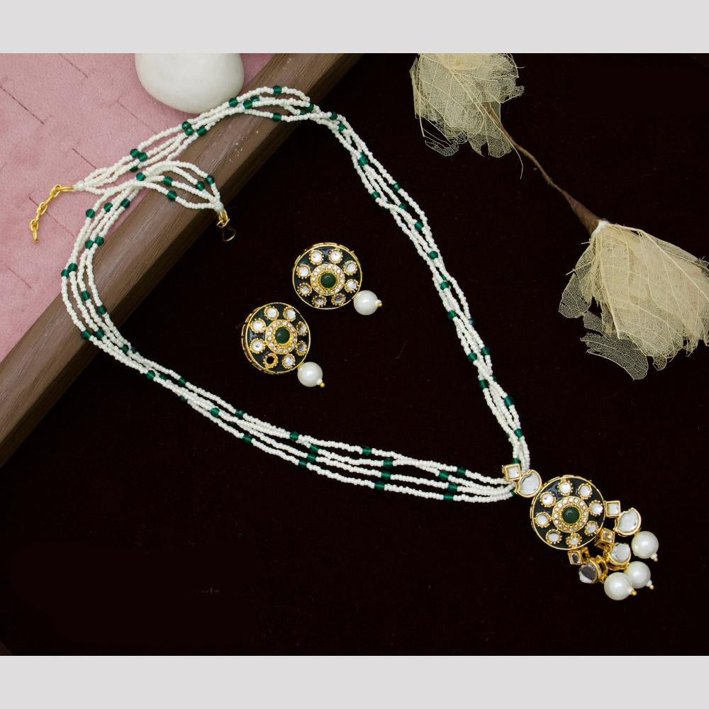 Manisha Jewellery Royal Charm Kundan and Pearl Necklace Set