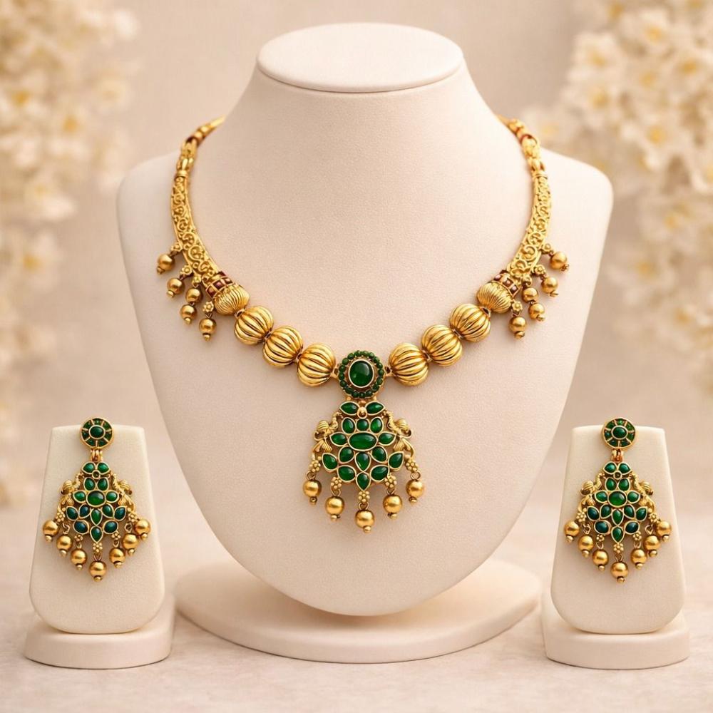 Manisha Jewellery Trendy Pota Stone And Beads Necklace Set