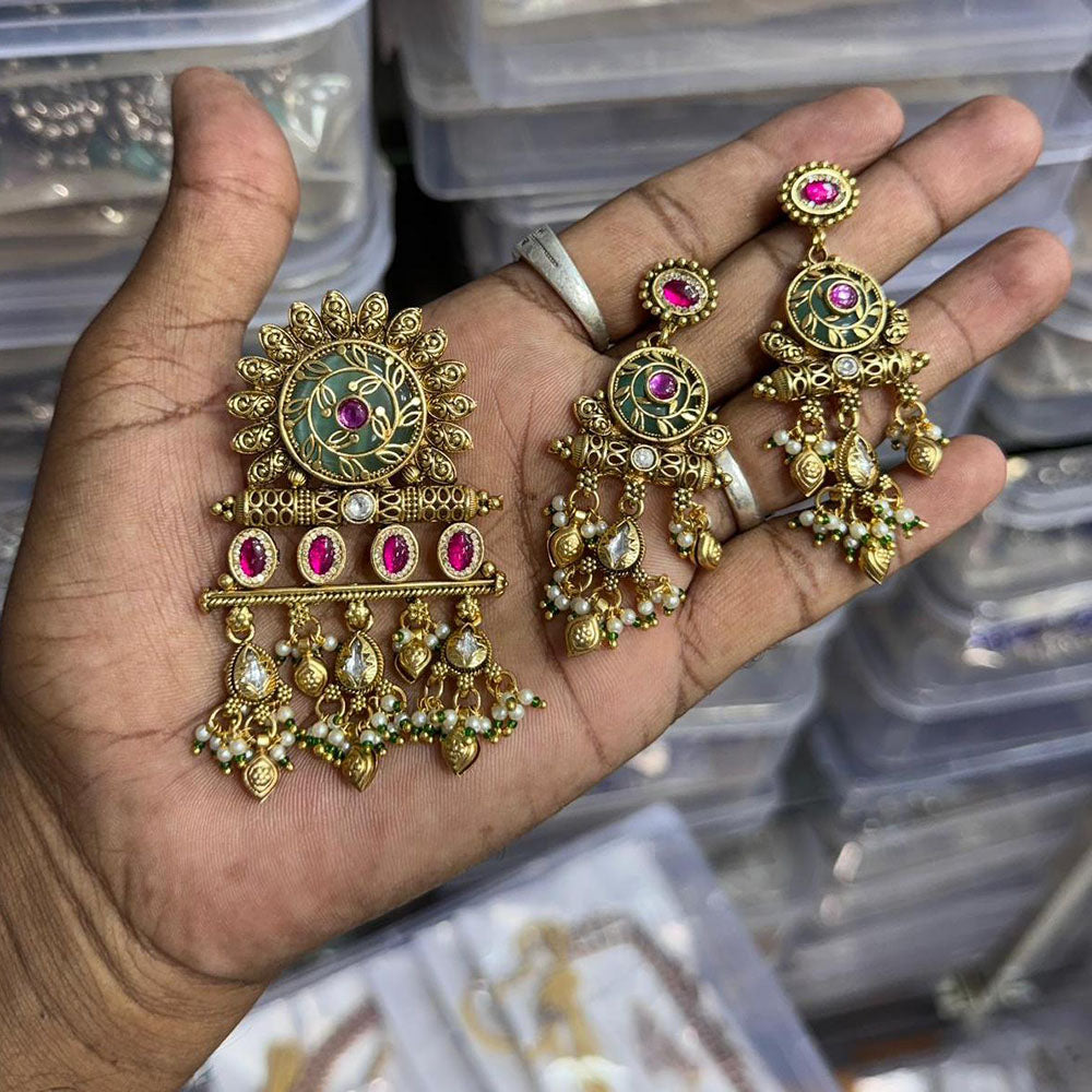 Manisha Jewellery Premium Classic Pota Stone And Pearl Pendant Set