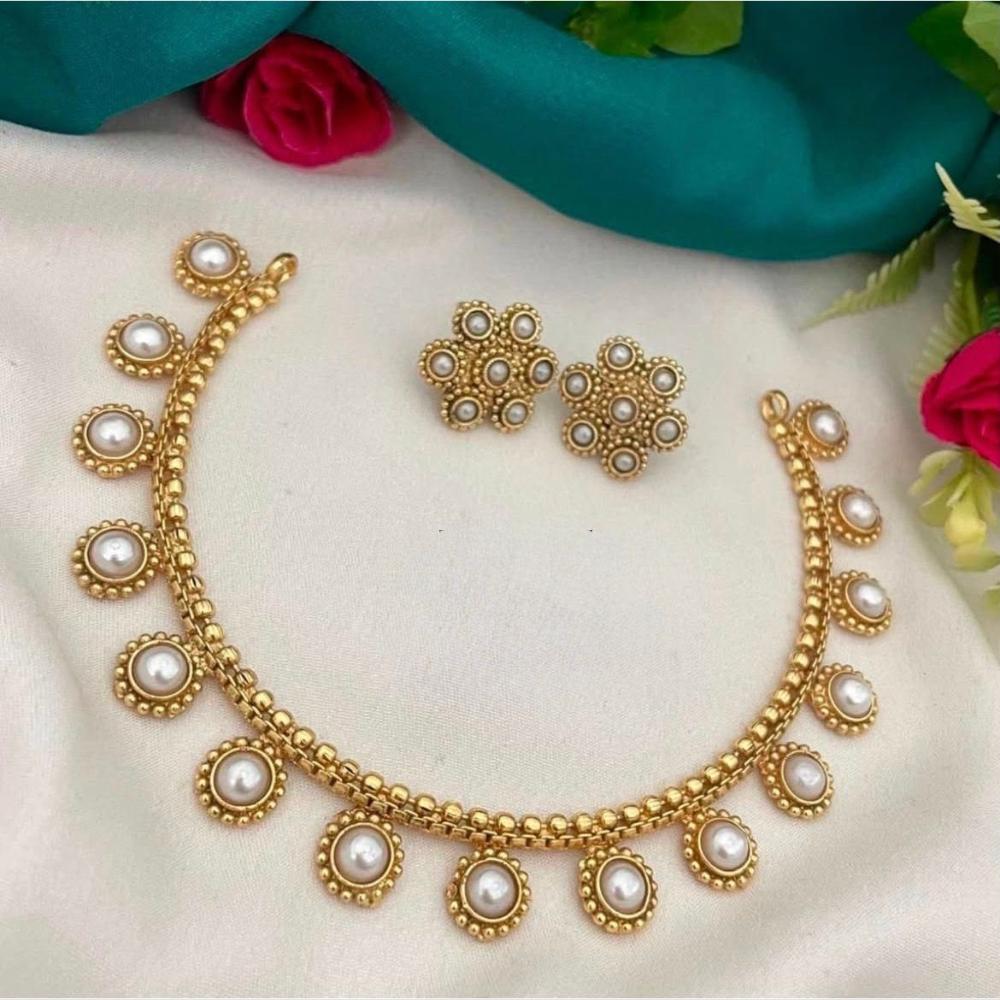 Manisha Jewellery Kundan Stone And Pearl Choker Necklace Set