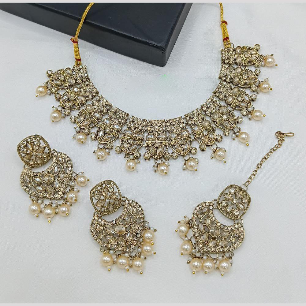 Lucentarts  Jewellery Traditional Kundan & Beaded Necklace Set