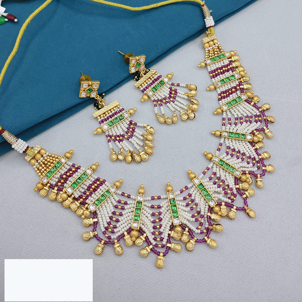 Lucentarts Jewellery Festive Pota And Pearl Necklace Glamorous Style For Special Days