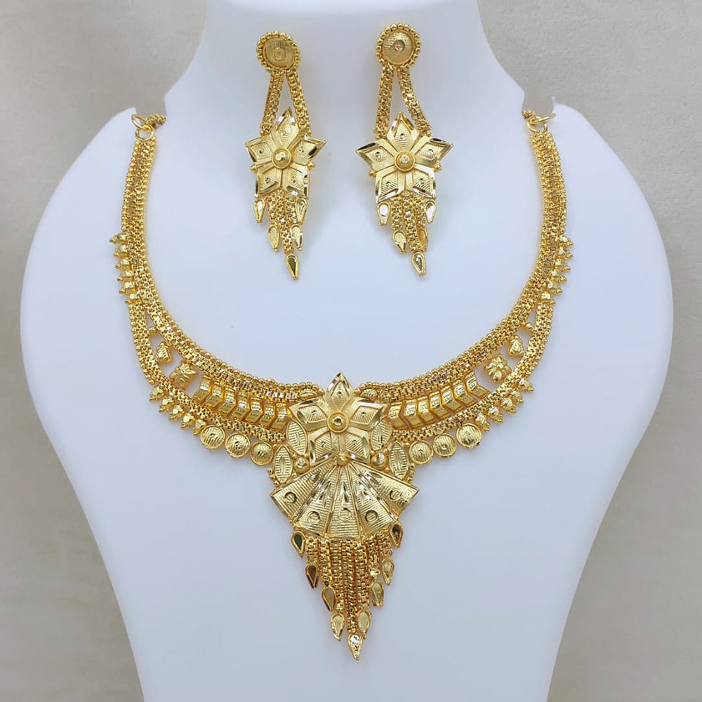 Lucentarts Jewellery Gold Forming Necklace Set