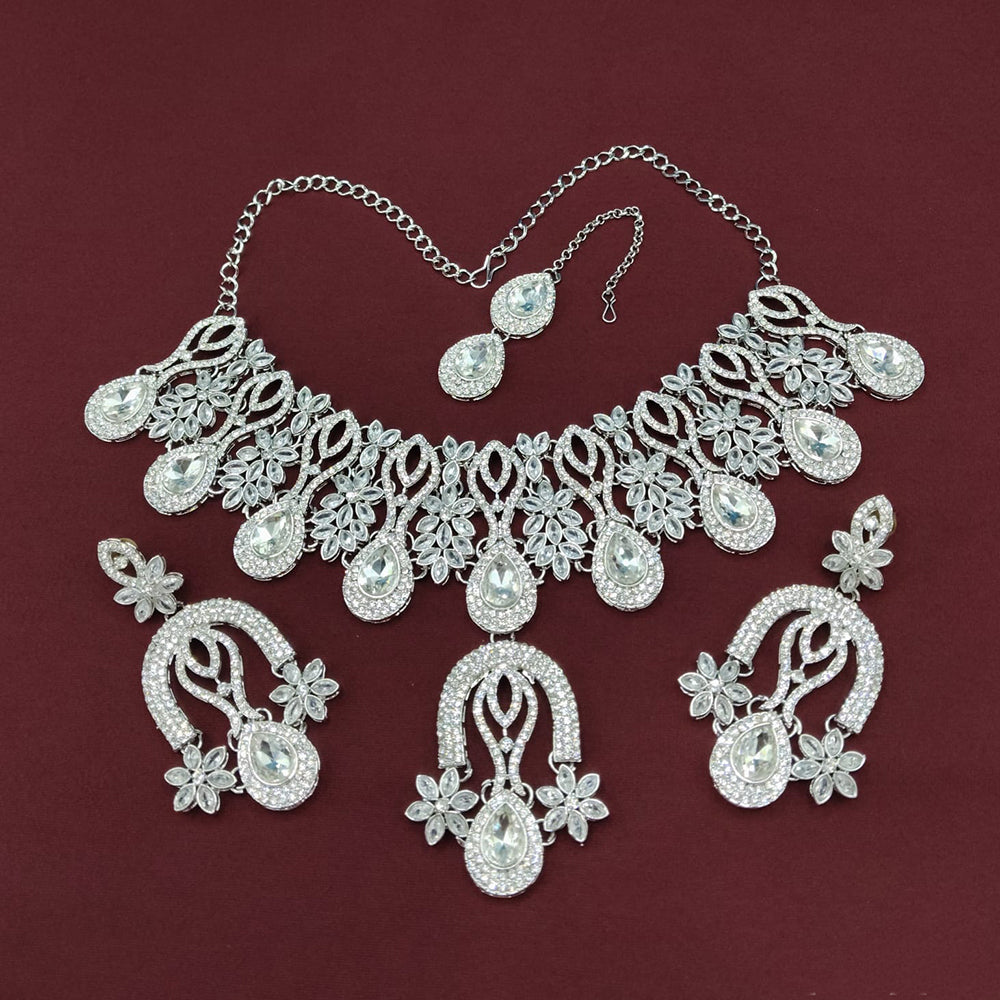 Lucentarts Jewellery Designer Pota Stone Choker Necklace Set