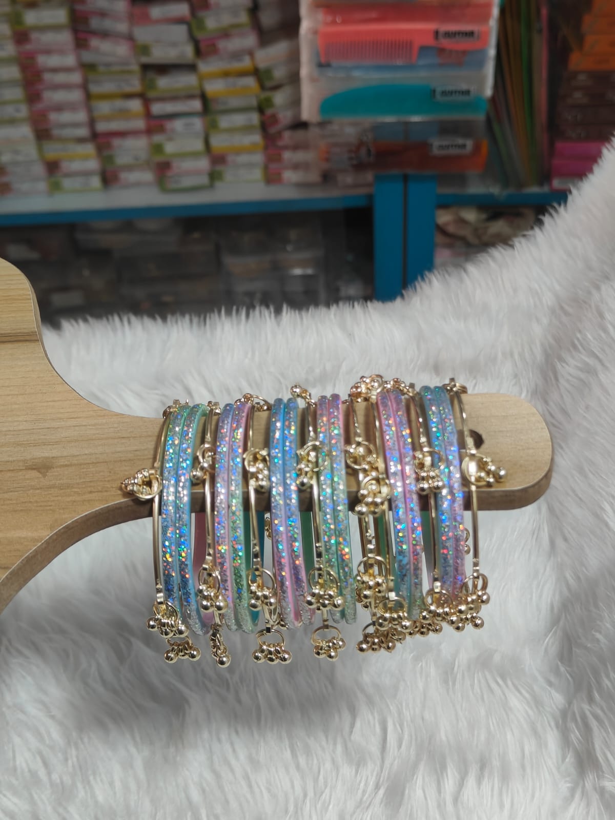 Pooja Bangles Stylish Raindrop Pattern Glass Kashmirir Bangles Set