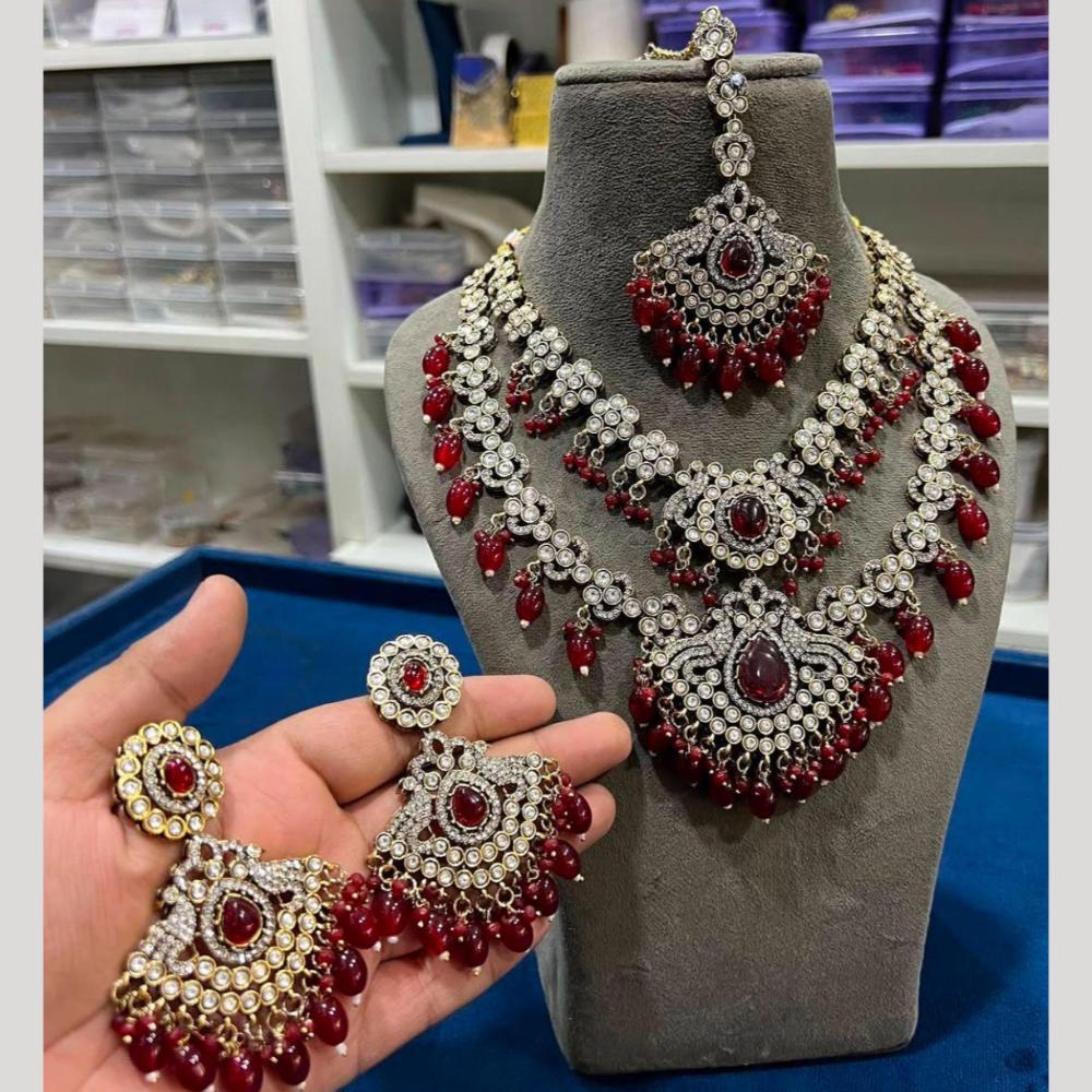 Hira Collections Gold Plated Pota Stone And Beads Necklace Set