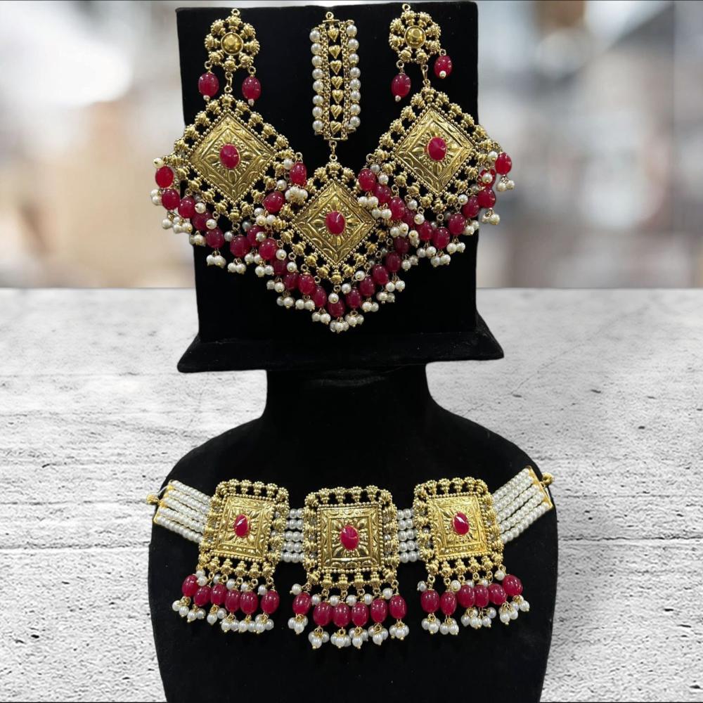 Hira Collections Gold Plated Pota Stone And Pearls Choker Necklace Set