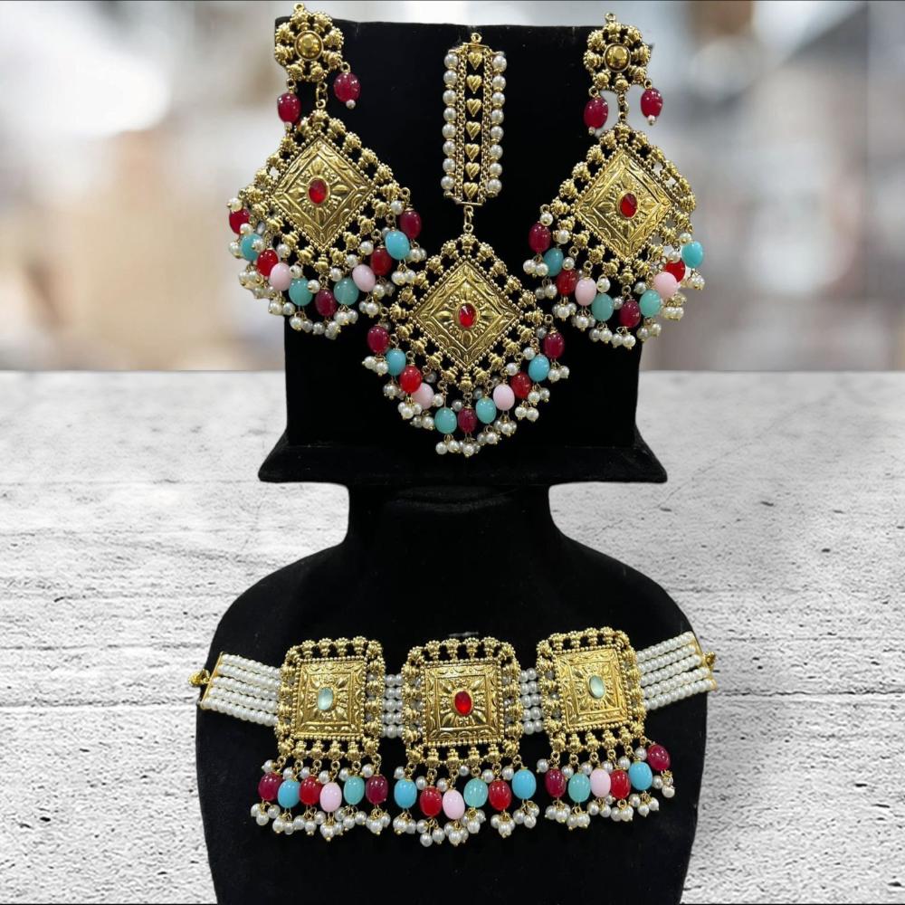 Hira Collections Gold Plated Pota Stone And Pearls Choker Necklace Set