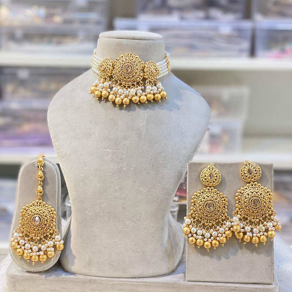 Hira Collection Stylish Crystal And Pearl Stone Choker Necklace Set For All Occassions