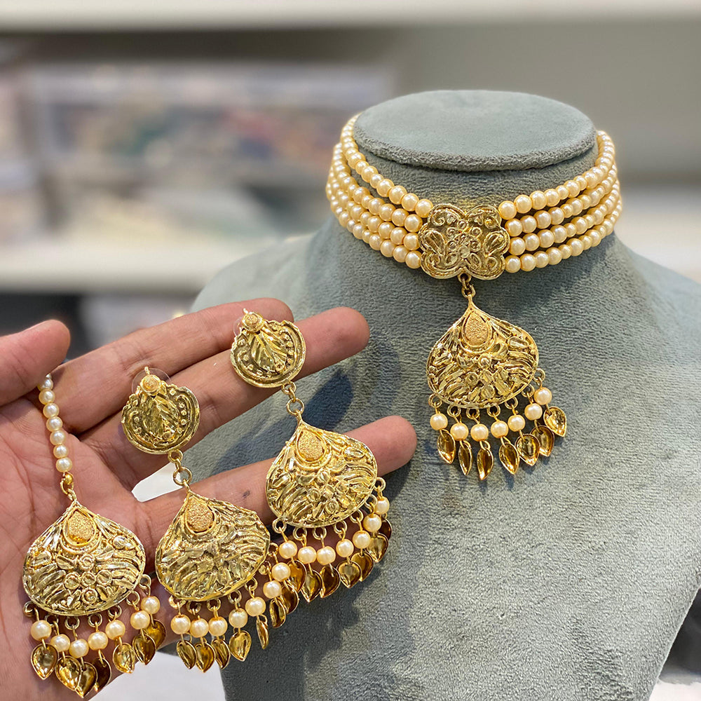 Hira Collection Pearl Beauty And Beadwork Necklace Set