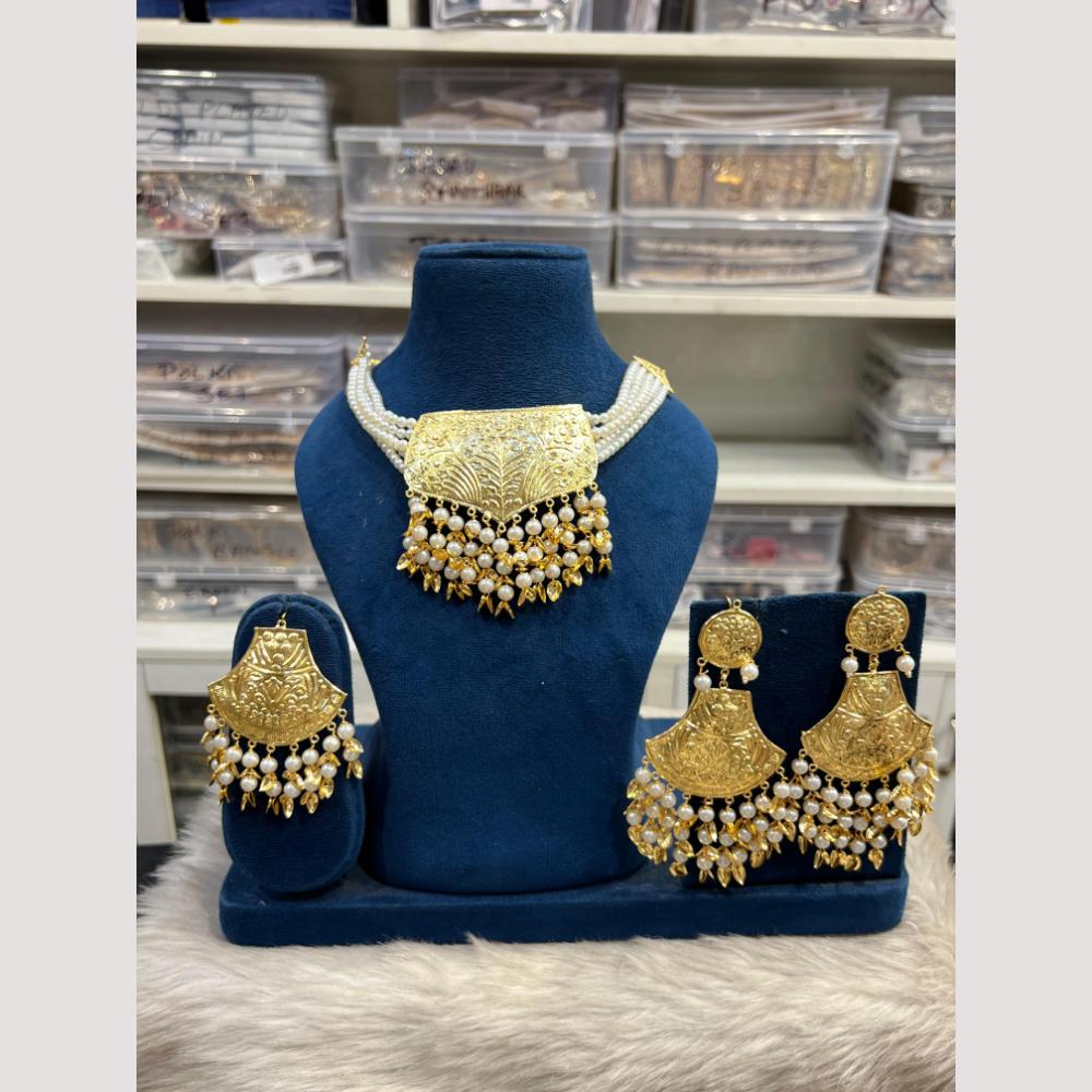 Hira Collections Glamorous Pearl And Beads Choker Necklace Set