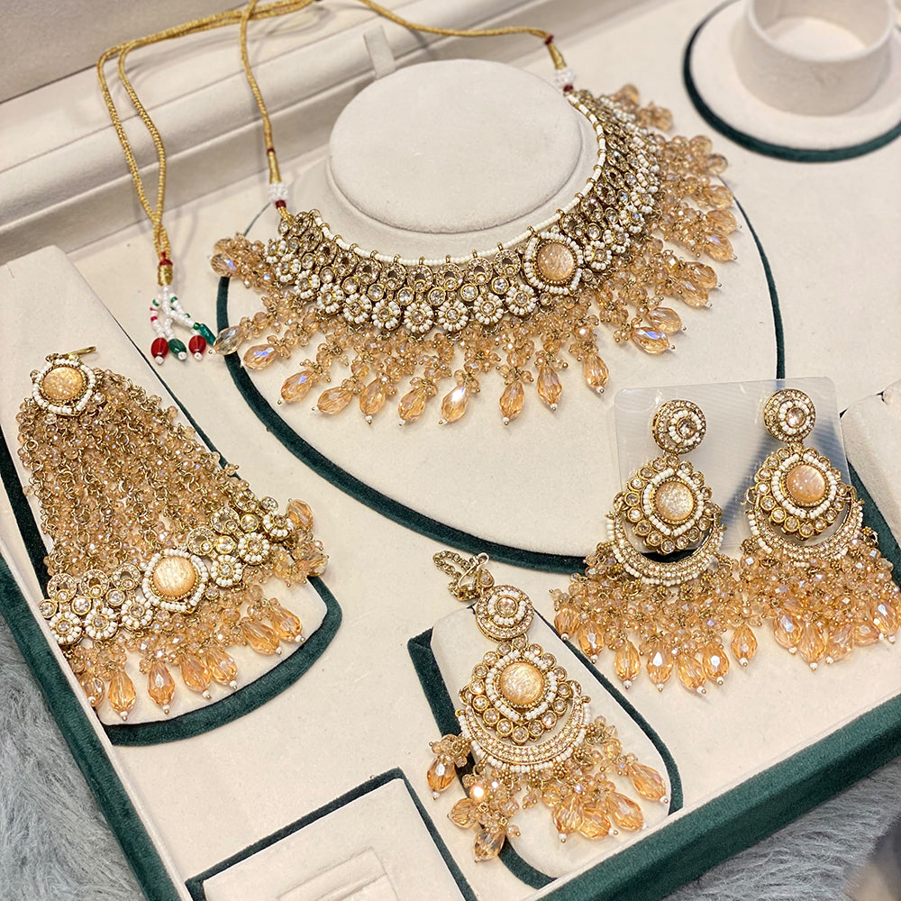 Hira Collections Glamorous Crystal Stone And Pearl Necklace Set With Passa
