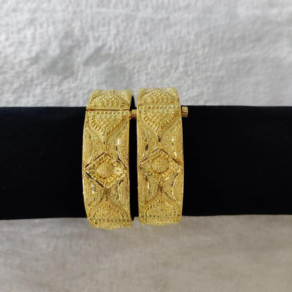 Pari Art Jewellery Designer Forming Openable Bangles Set