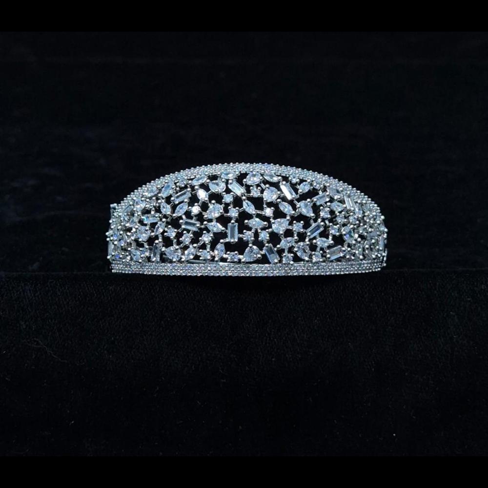 Kavita Art Silver Plated American Diamonds Bracelet