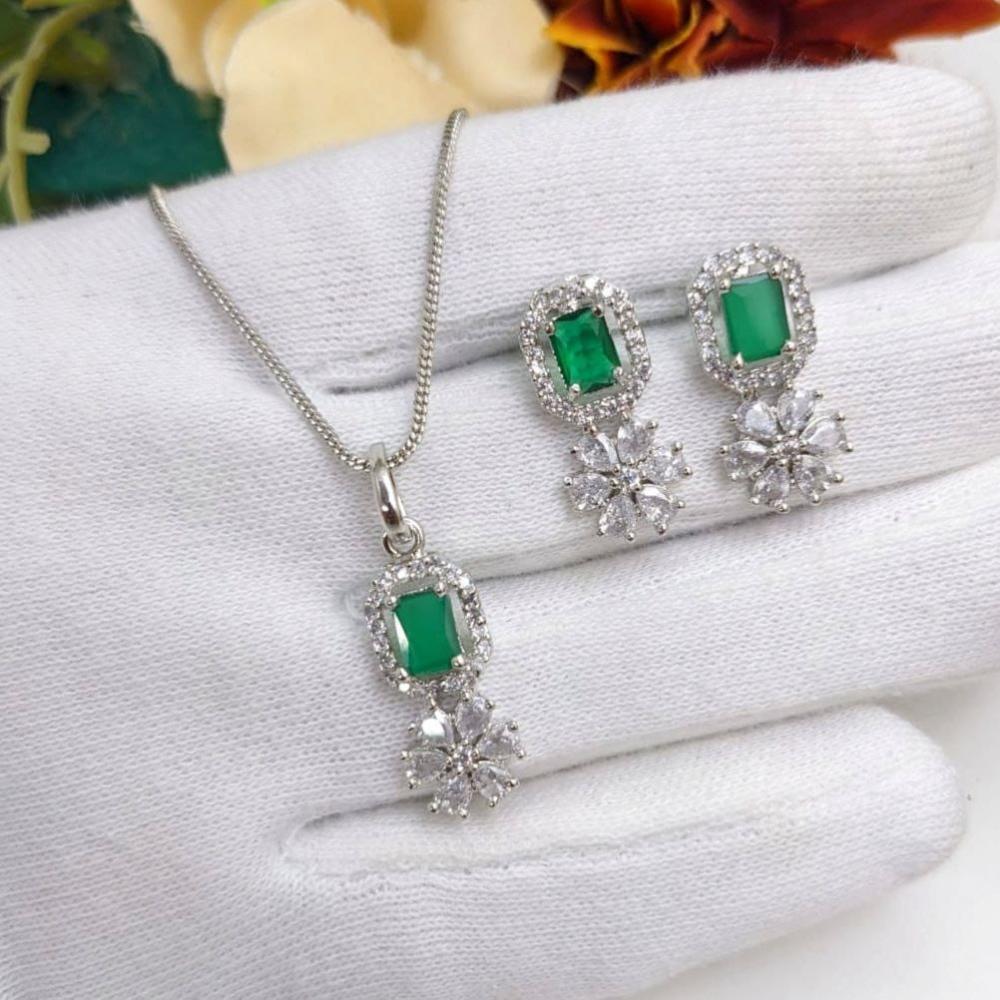 Kavita Art Silver Plated AD Pendant Set