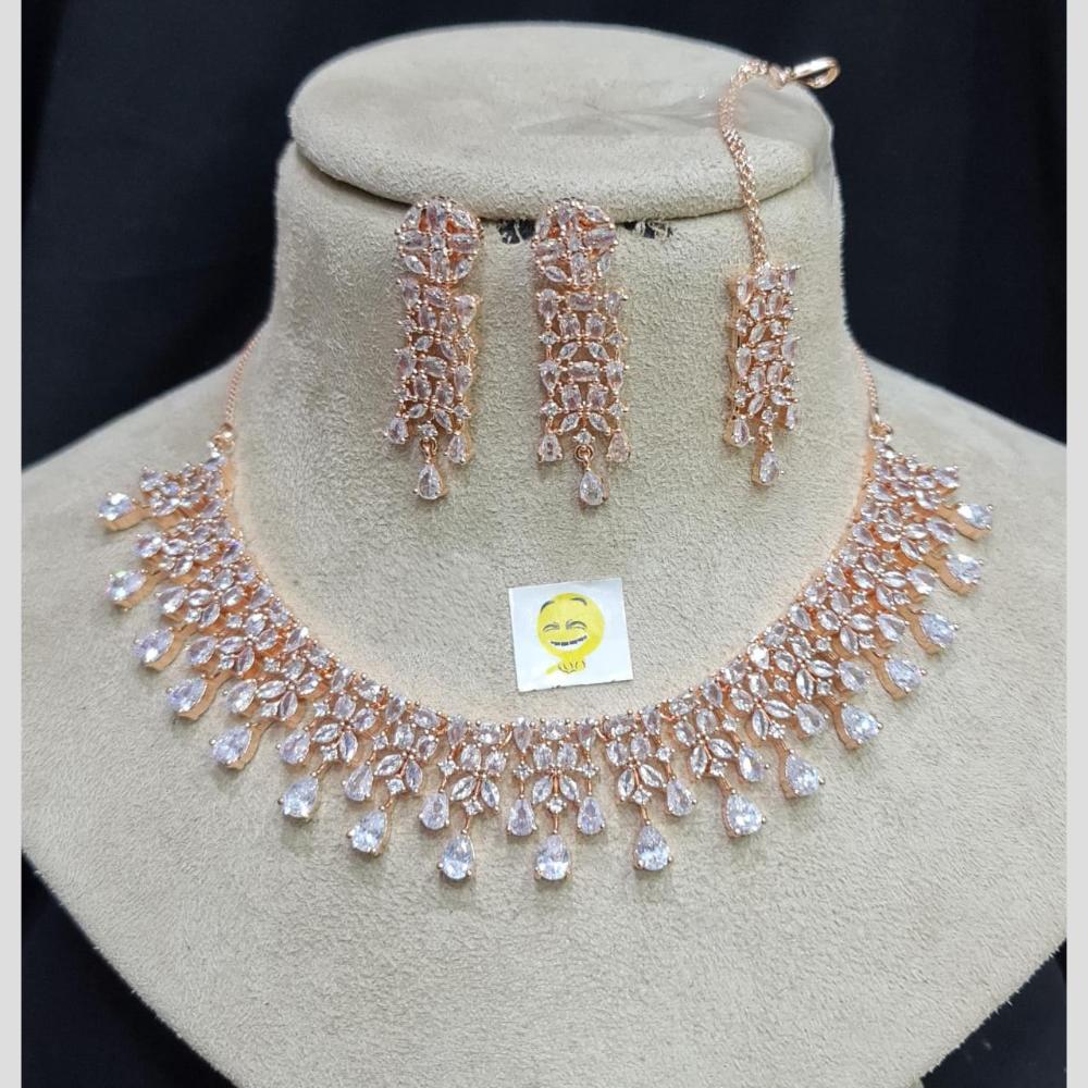 Kavita Art Glamorous American Diamond Necklace Set