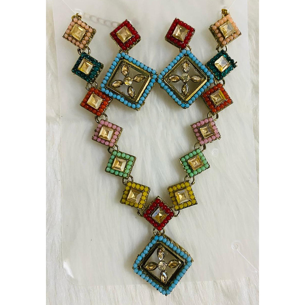 Kavita Art Premium Crystal Stone And Pearl Necklace Set