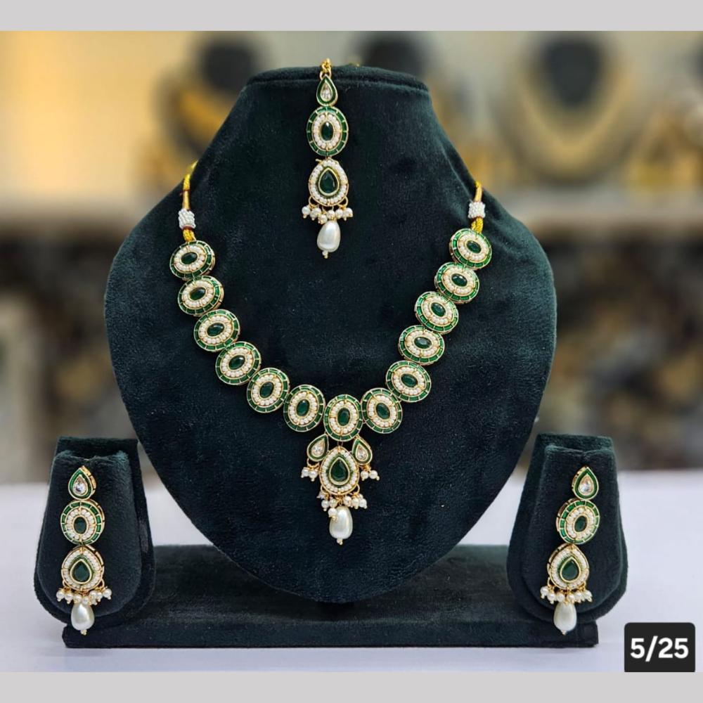 SNERA Gold Plated Crystal Stone And Pearls Necklace Set