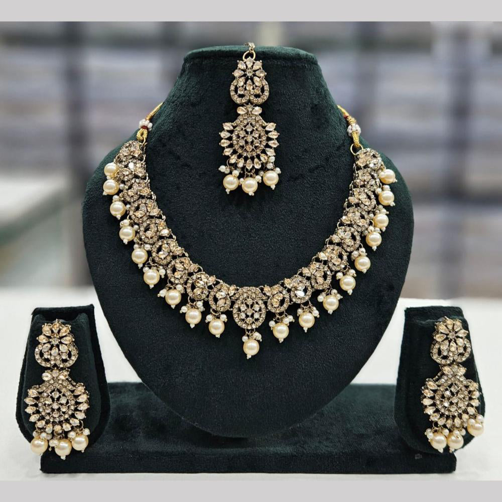 SNERA Gold Plated Crystal Stone And Pearls Necklace Set