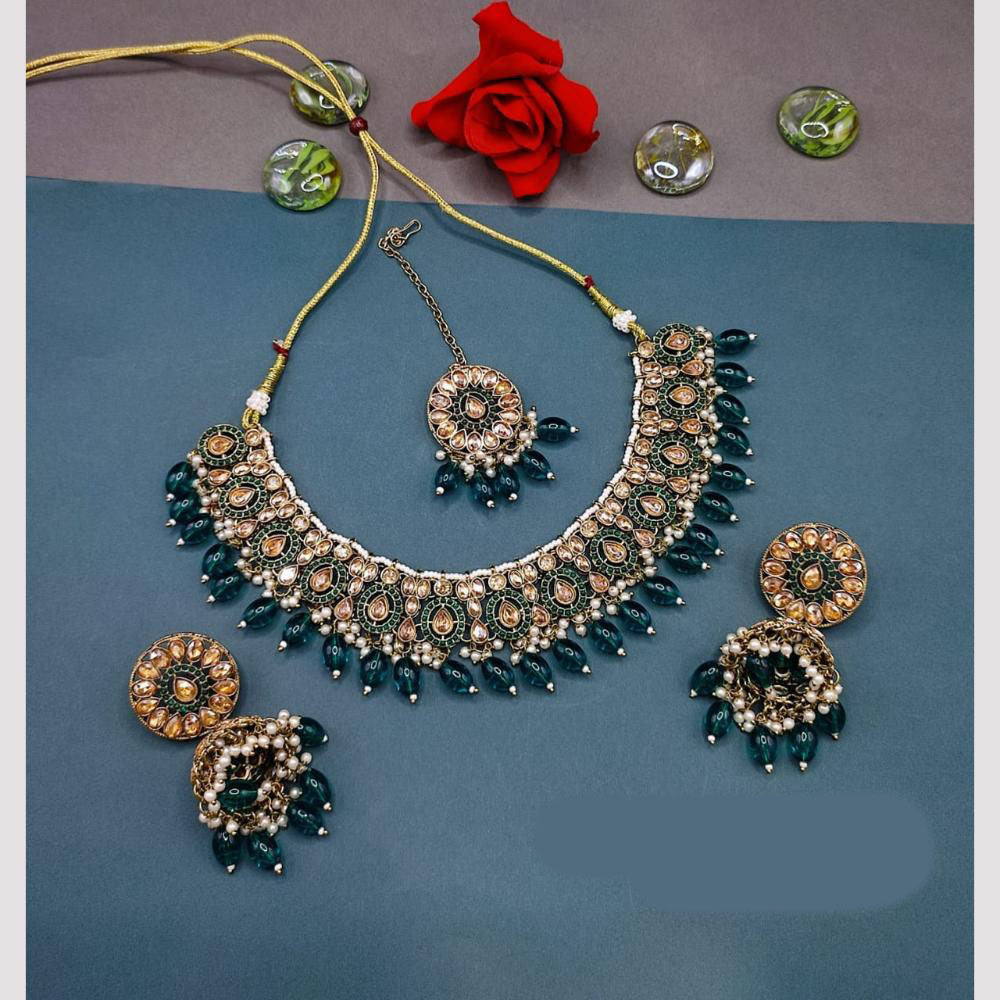 FS Collection Gold Plated Crystal Stone And Pearls Necklace Set
