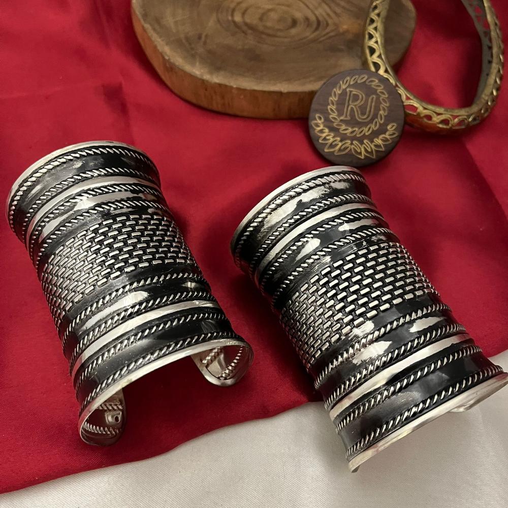 FS Collection Oxidised Plated Openable Bangle