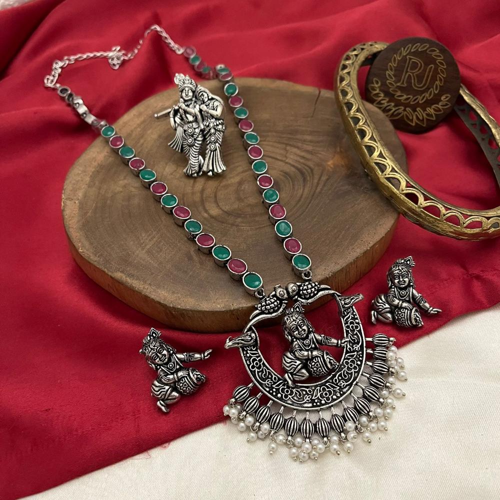 FS Collection Oxidised Plated Pota Stone And Pearls Temple Necklace Set