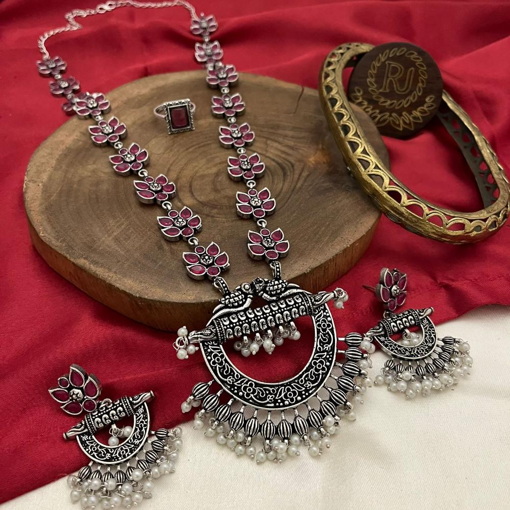 FS Collection Oxidised Plated Pota Stone And Pearls Necklace Set