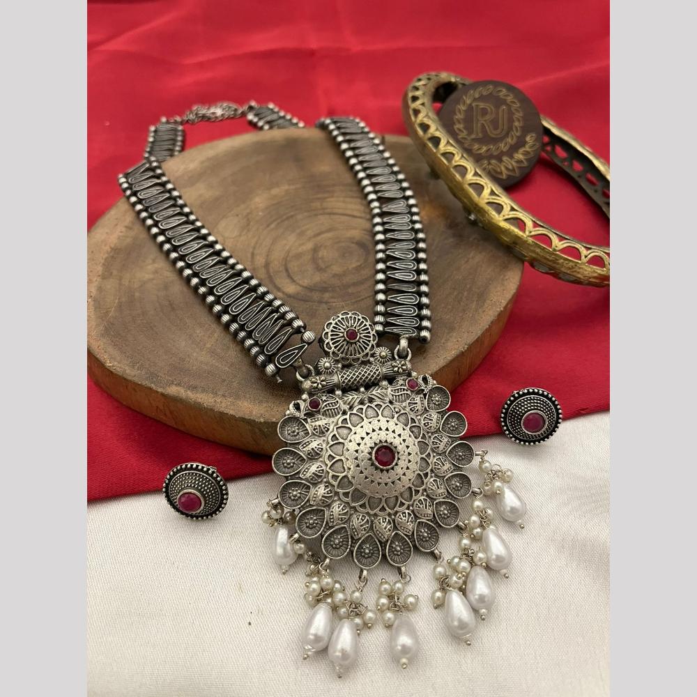 FS Collection Oxidised Plated Pota Stone And Pearls Necklace Set