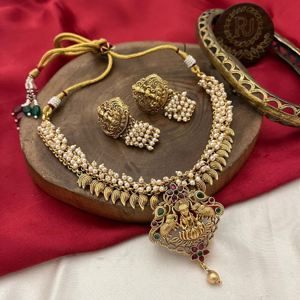 FS Collection Traditional Pota Stone And Pearl Temple Necklace Set