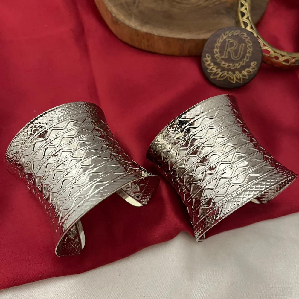 FS Collection Elegant Ethnic Oxidised Plated Openable Bangle Set