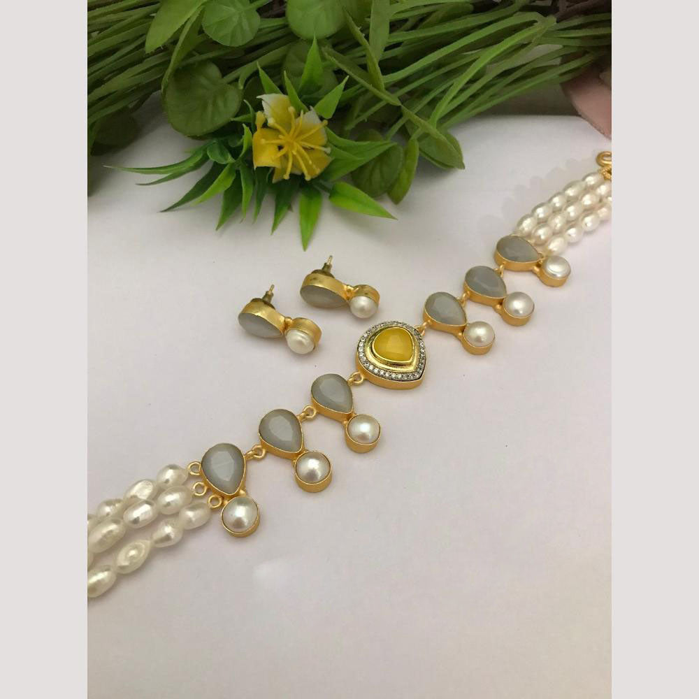 FS Collection Ethnic Pota Stone and Pearl Choker Necklace Set