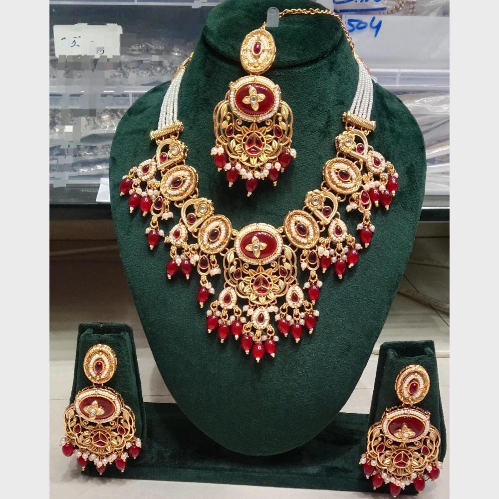 FS Collection Sparkling Pota Stone And Pearl Elegance Necklace Set