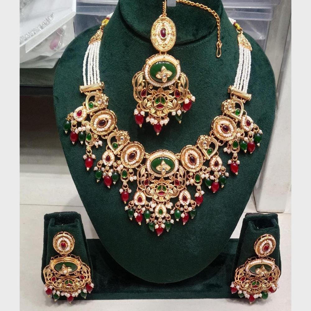 FS Collection Sparkling Pota Stone And Pearl Elegance Necklace Set