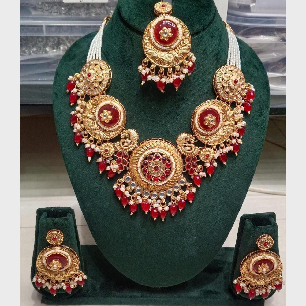 FS Collection Sparkling Pota Stone And Pearl Elegance Necklace Set