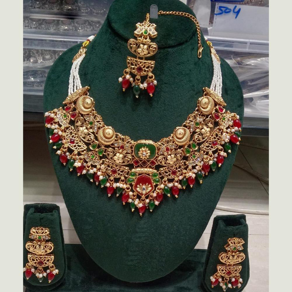 FS Collection Sparkling Pota Stone And Pearl Necklace Set