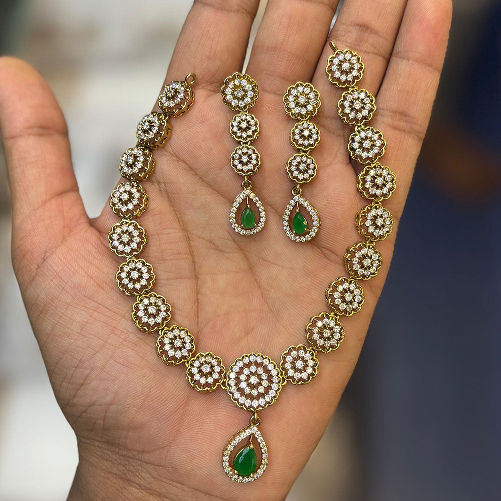 FS Collection Glamorous Crystal Stone Necklace Set