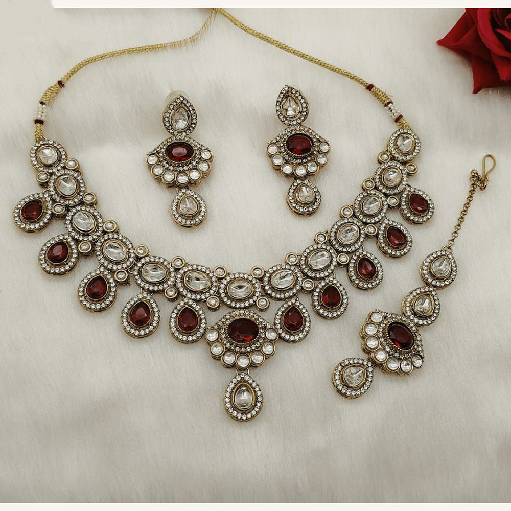 FS Collection Graceful Pota Stone Necklace Set