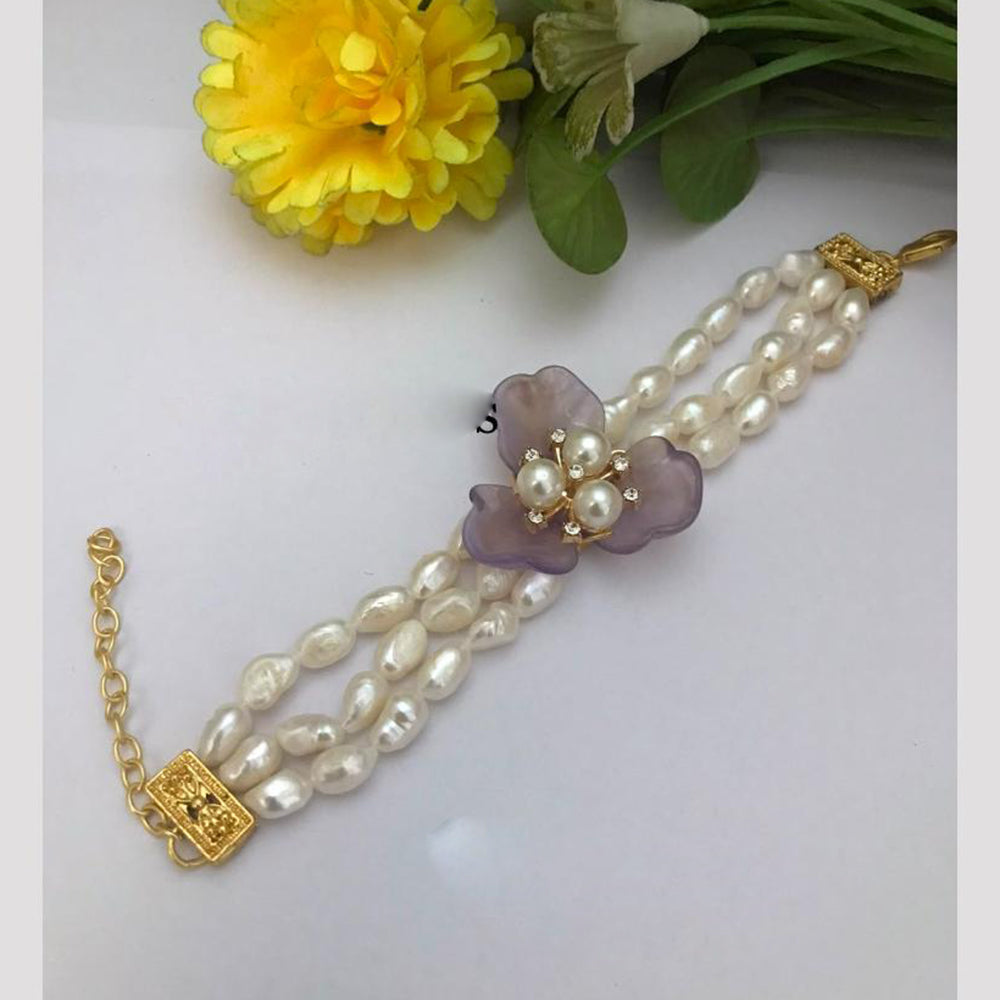 FS Collection Mother Of Pearls Floral Bracalet