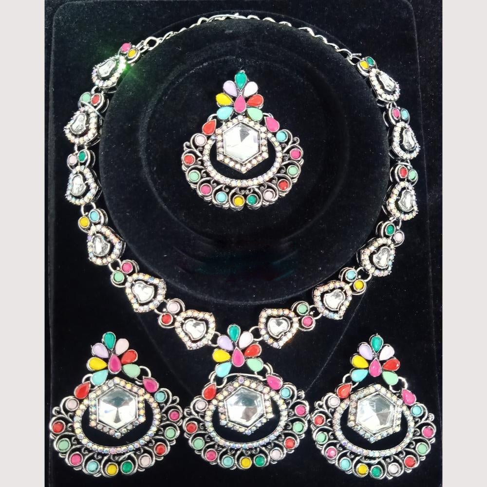 Crescent Creation Chic Sparkle Elegant Stone Necklace for Trendy Occasions