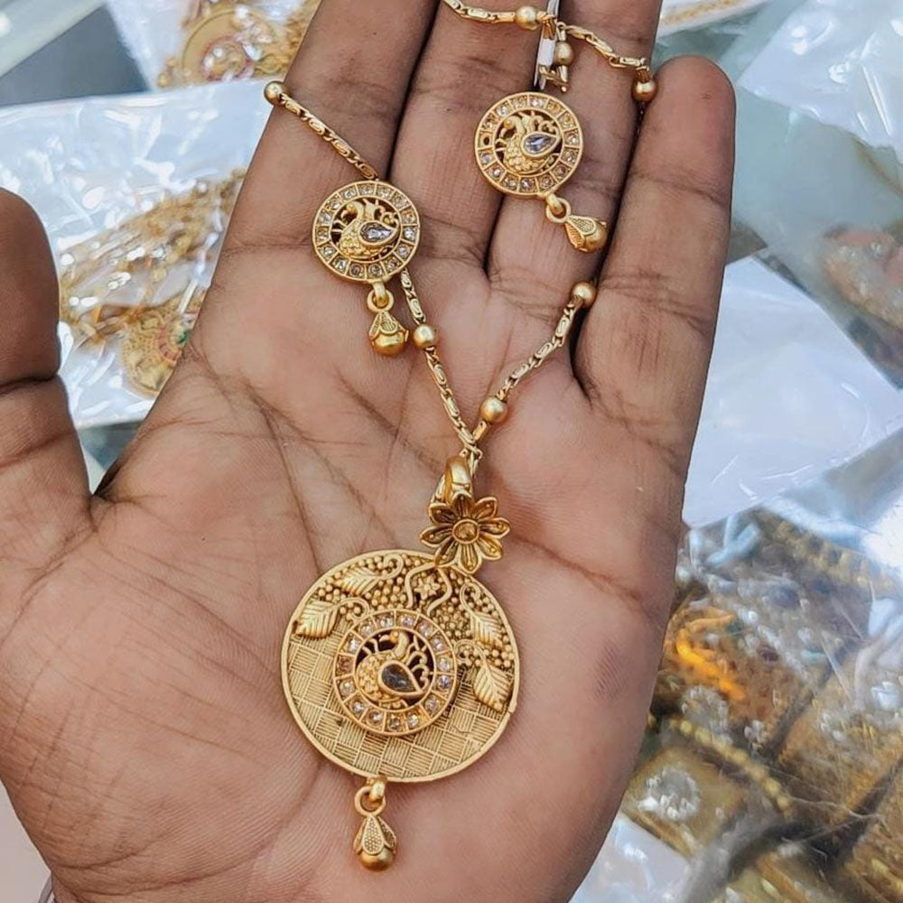 Akruti Collection Gold Plated Pota Stone Chain Pendant Set