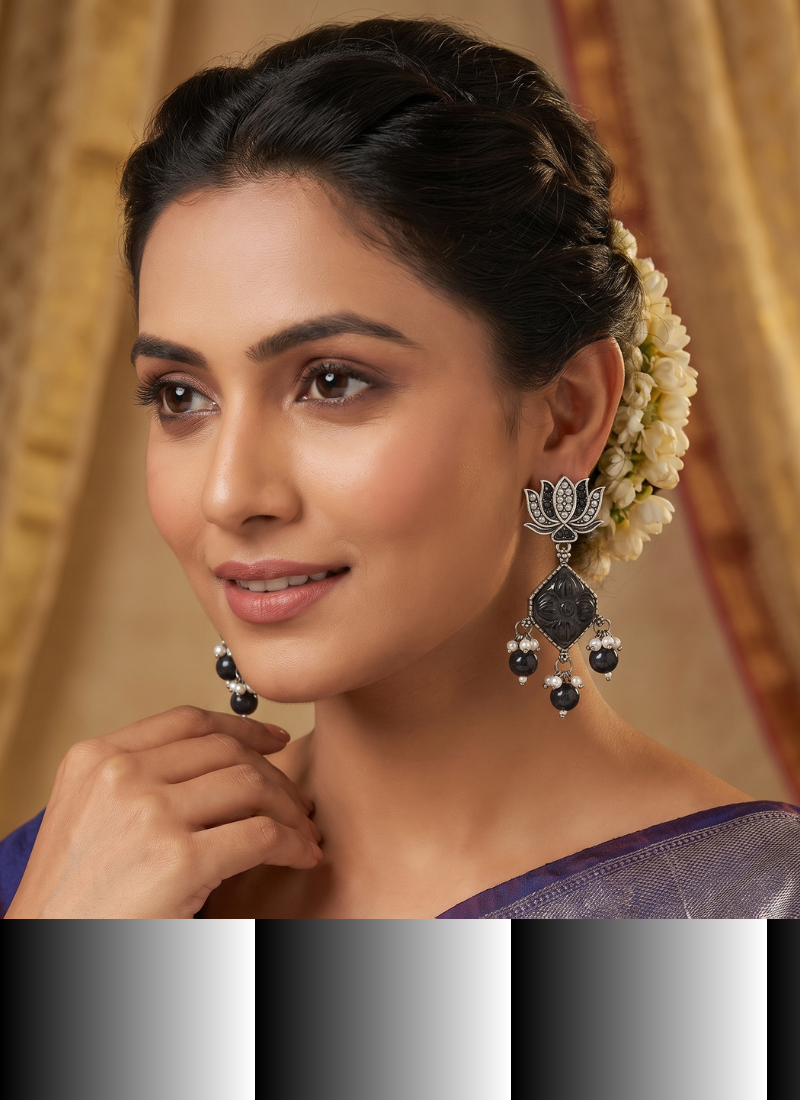 Wearhouse Fashion Oxidised Plated Pota Stone And Pearl Dangler Earrings