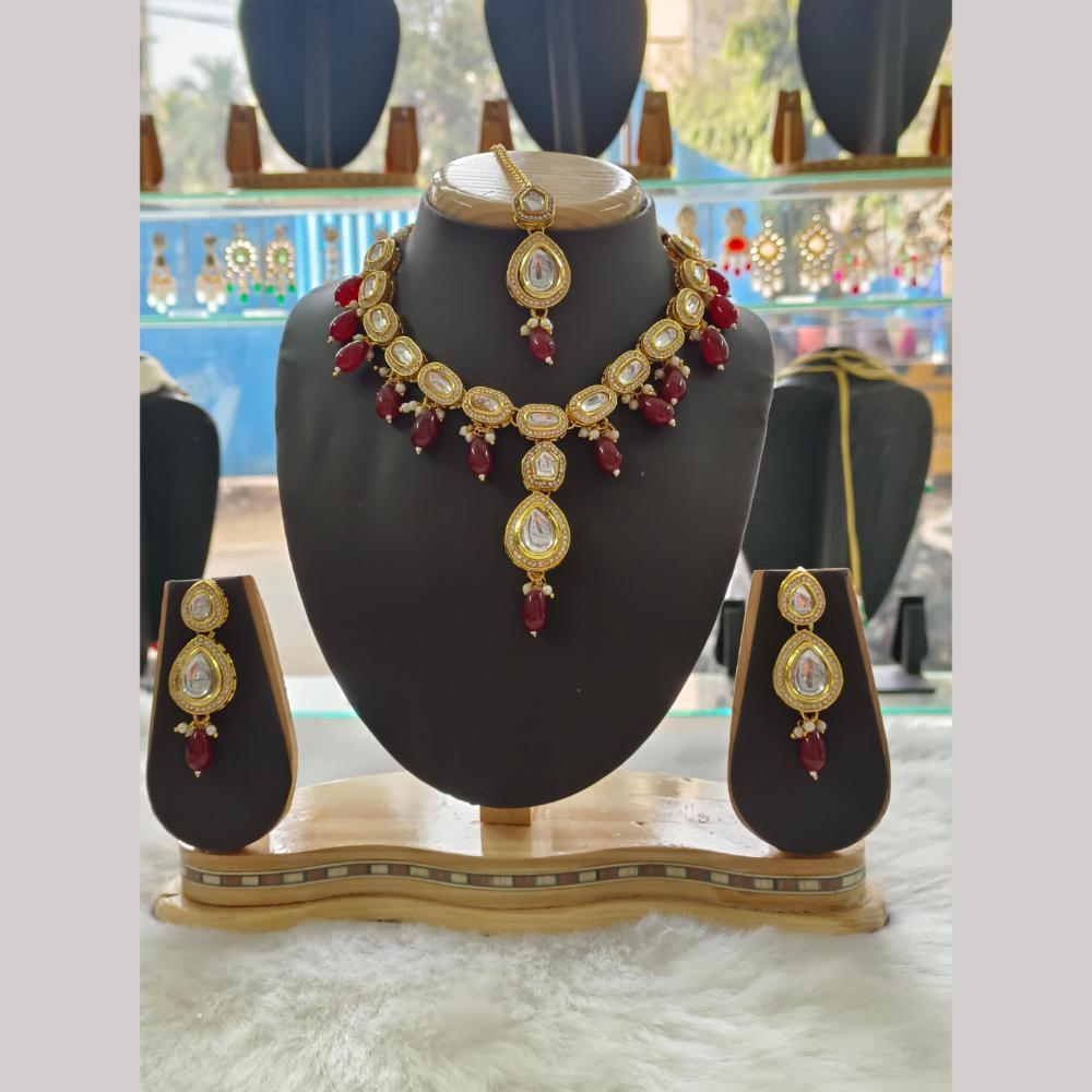 Palak Art Gold Plated Kundan Stone And Beads Necklace Set