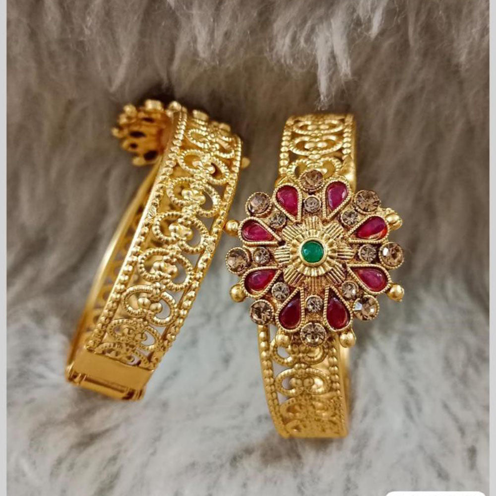 Star India Gold Plated Pota Stone And Pearl Openable Bracelet