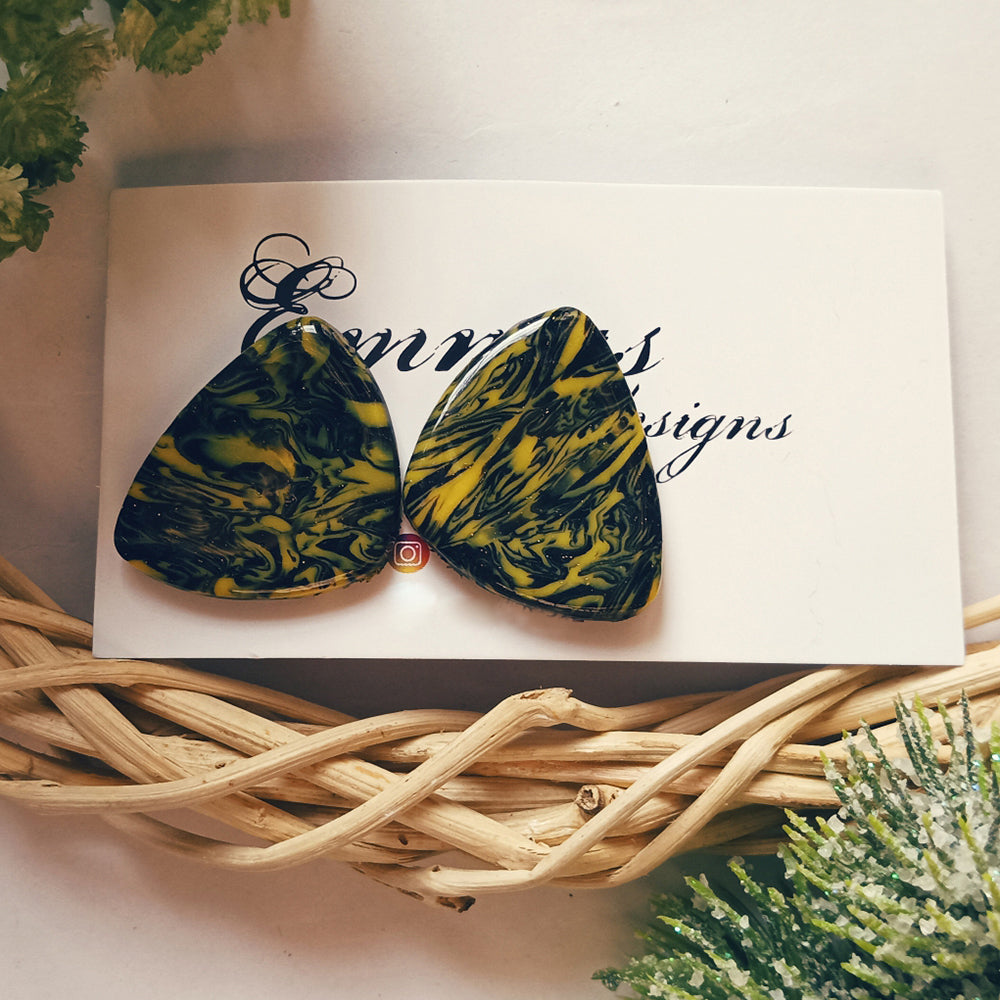Emmas Designs Resin Stud Earrings