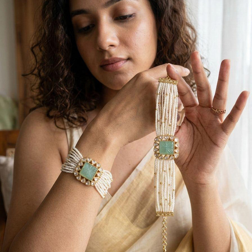 Jewel Addiction Heritage Style Kundan Stone And Pearl Adjustable Bracelet