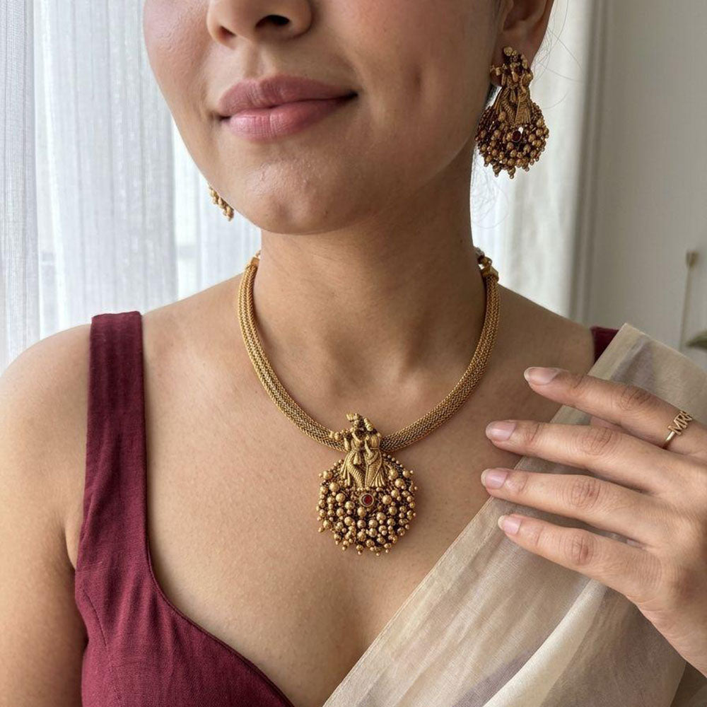 Jewel Addiction Elegance Temle Pota Stone And Pearl Necklace Set